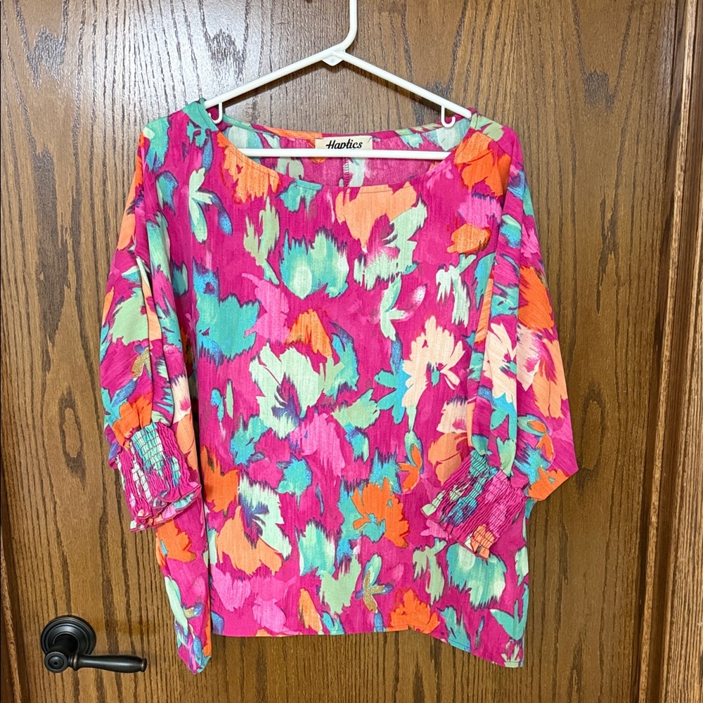 BRAND NEW Women's Floral Top - Pink and Orange
